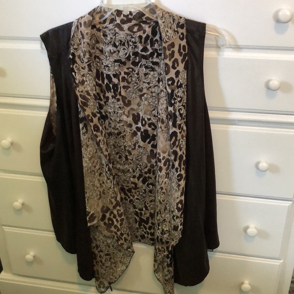 Reversible vest - Picture 3 of 6